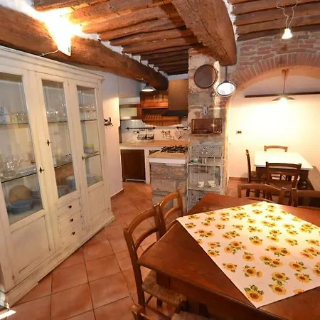 Via Del Castello 23 * Rosignano Marittimo